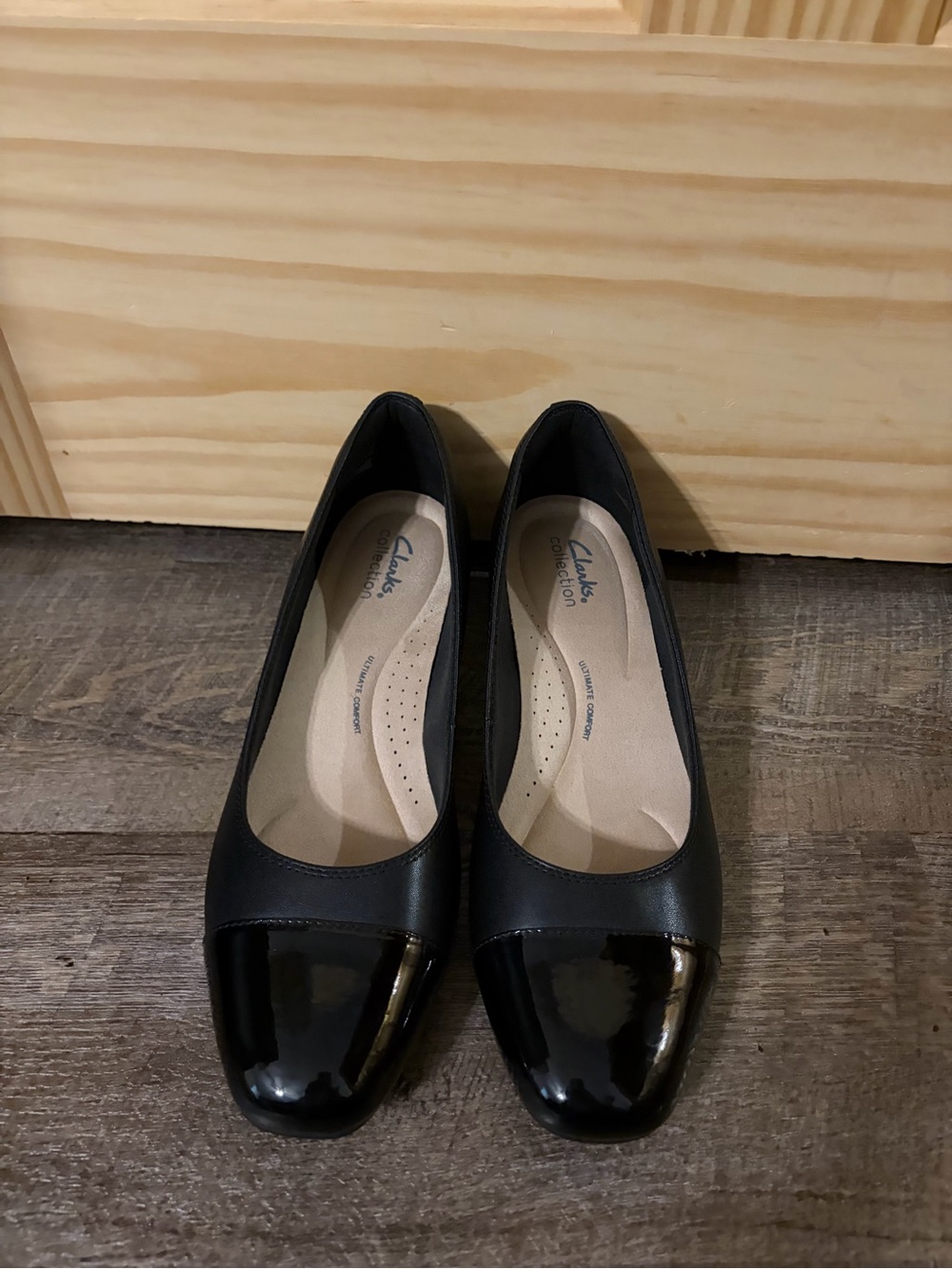 Clarks Black Women's Leather Square Toe Flats with Patent Cap